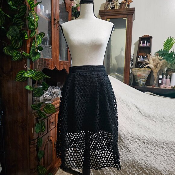 Zero Degrees Celsius Circle Knitted Midi Skirt Folded - Picture 2 of 12